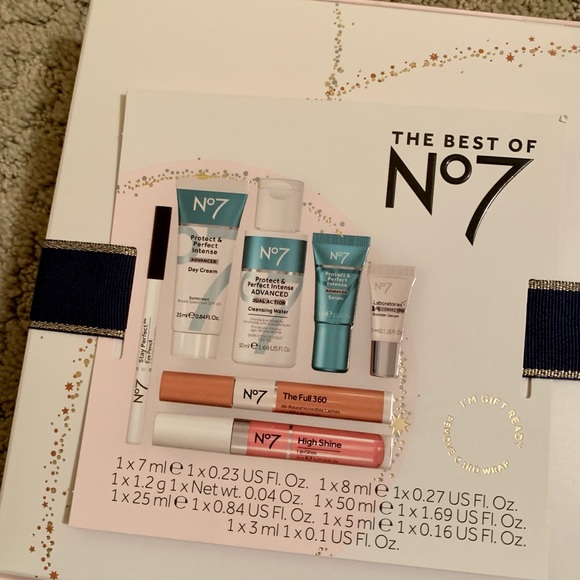 No7 The Best Of No7 Collection NEW IN BOX Protect & Prevent Skincare & makeup - Picture 2 of 14